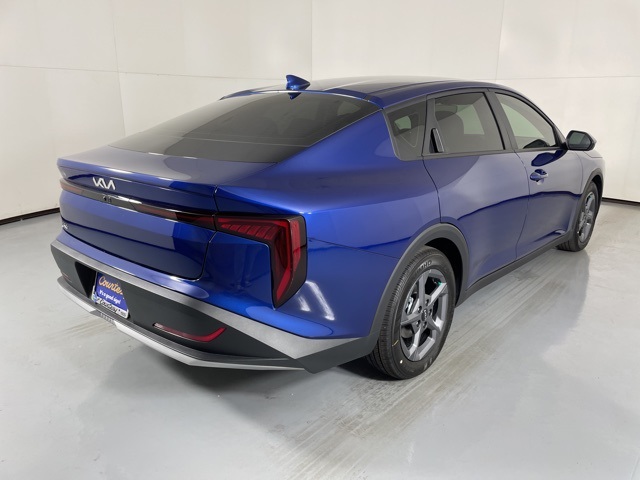 2025 Kia K4 LXS photo 8