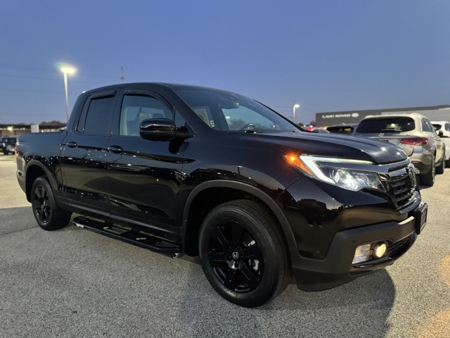 2020 Honda Ridgeline Black Edition photo 2