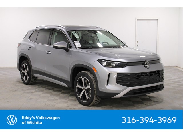 2025 Volkswagen Tiguan SE's photo