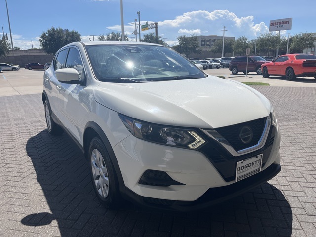 2020 Nissan Rogue Sport S photo 3