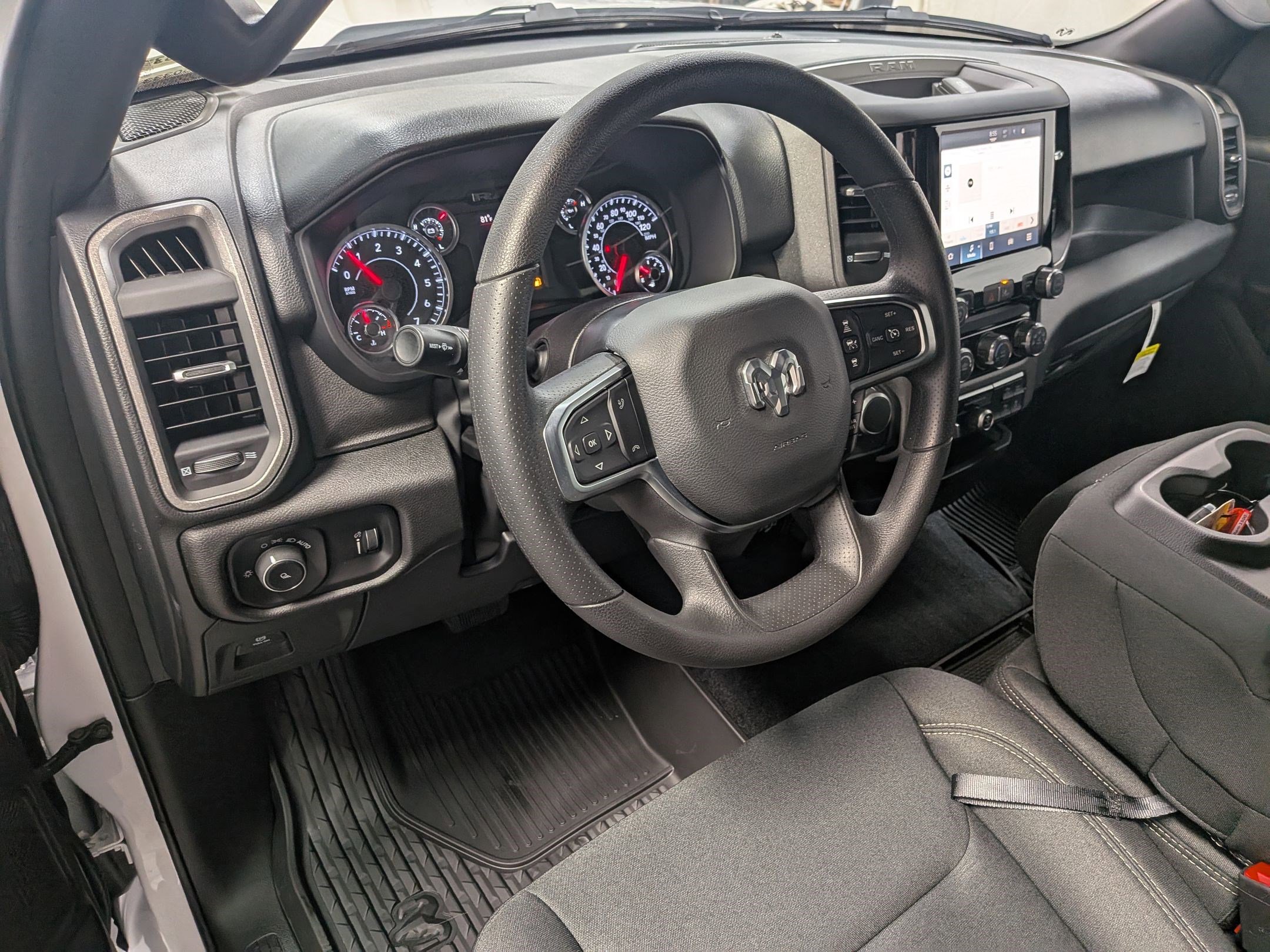 2025 Ram 1500 Tradesman photo 6
