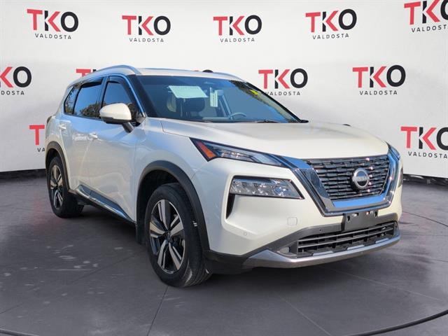 2023 Nissan Rogue SL's photo