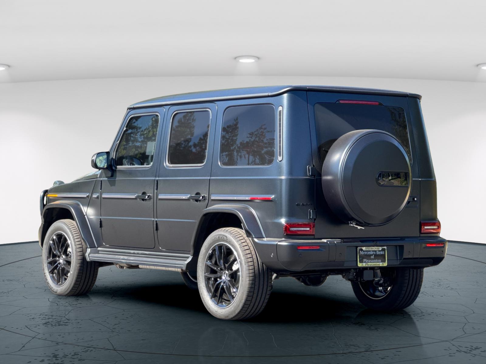 2025 Mercedes Benz G 550 photo 4