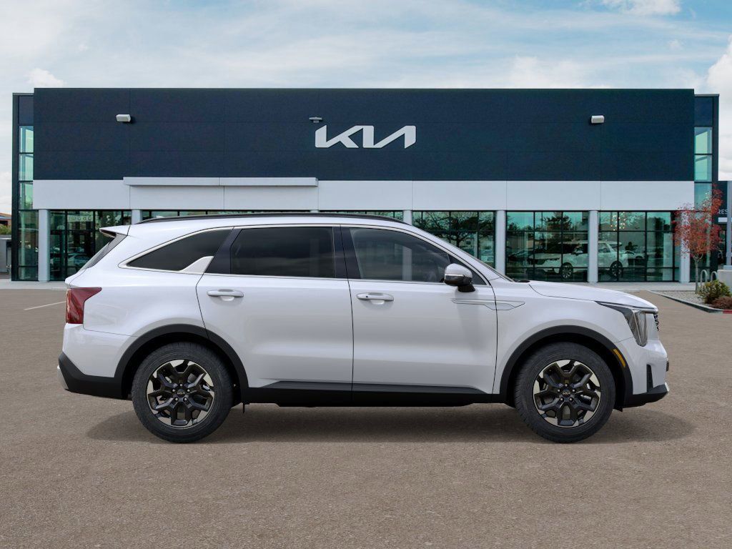 2026 Kia Sorento S photo 4