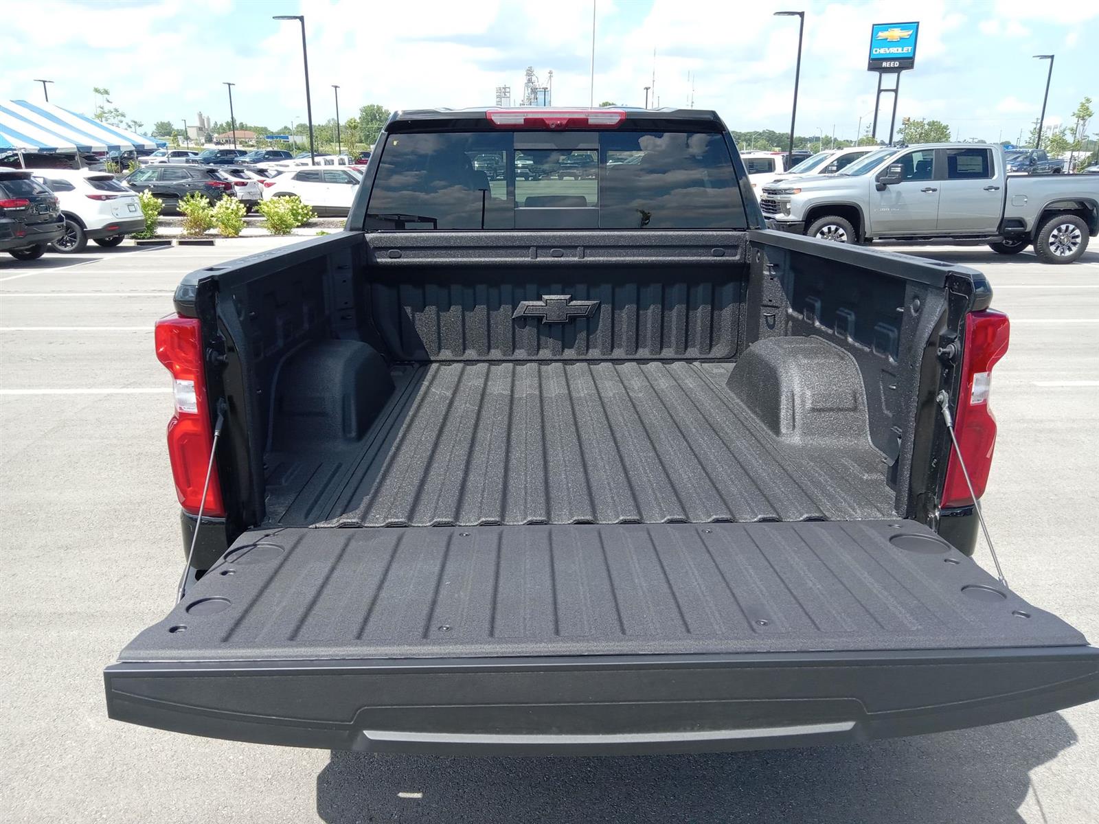2025 Chevrolet Silverado 1500 High Country photo 26