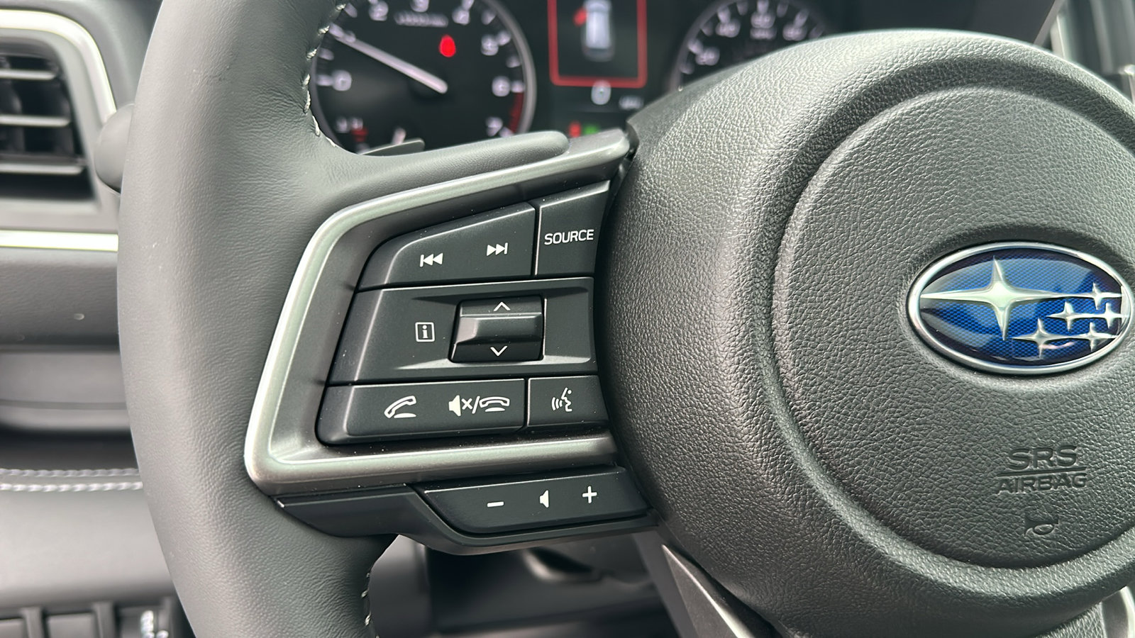 2025 Subaru Ascent Touring photo 16