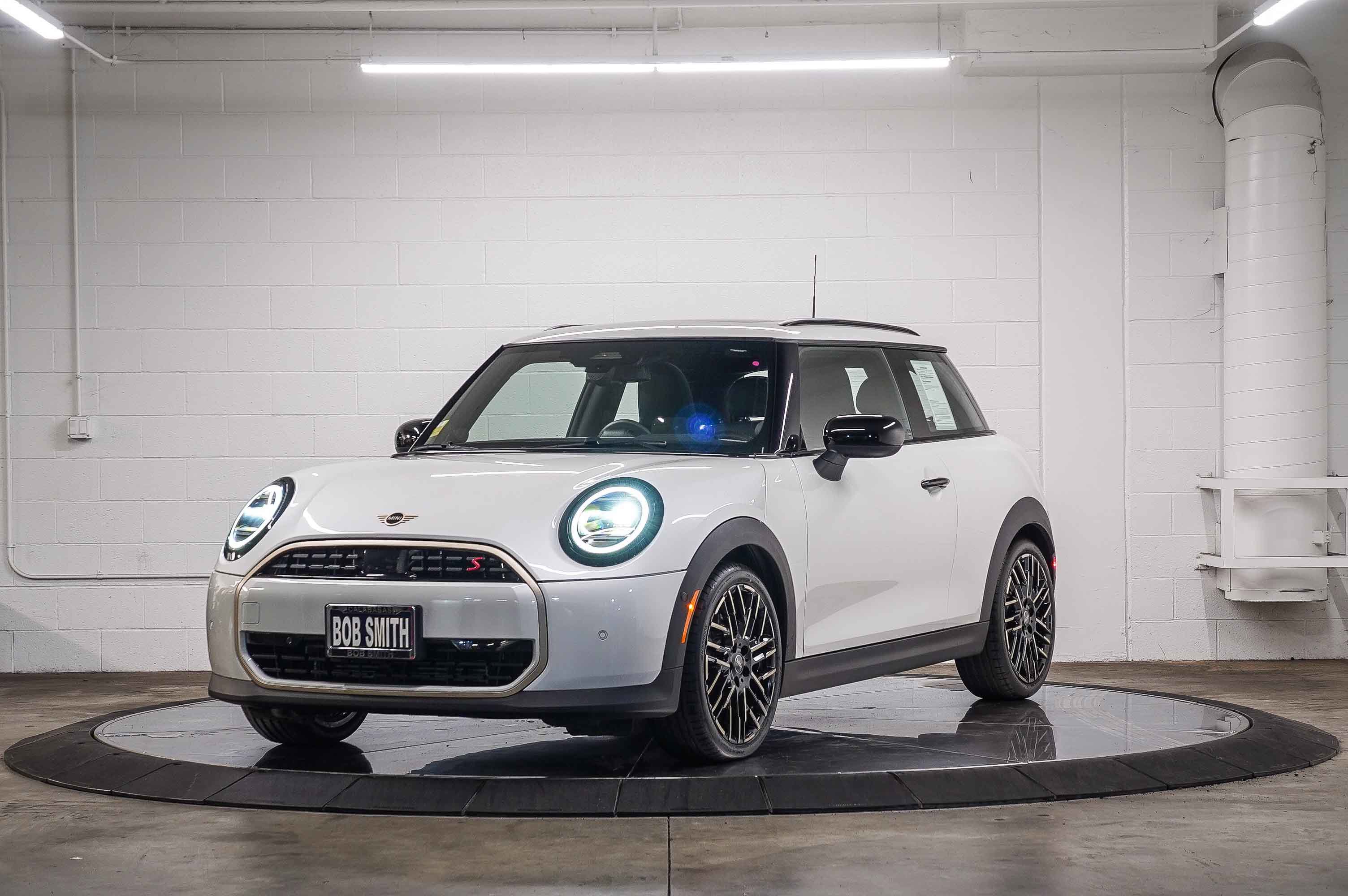 2025 Mini Cooper 2 Door Hardtop S photo 3