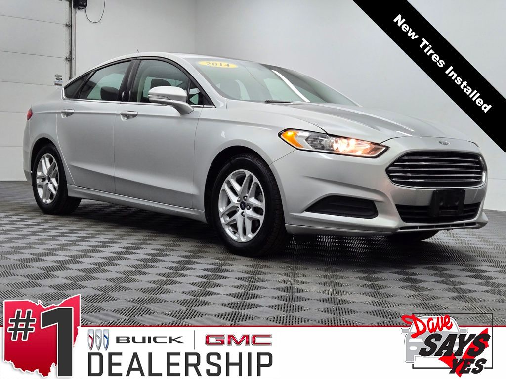 2014 Ford Fusion SE's photo