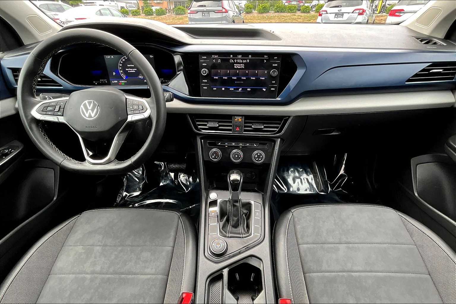 2022 Volkswagen Taos SE photo 11