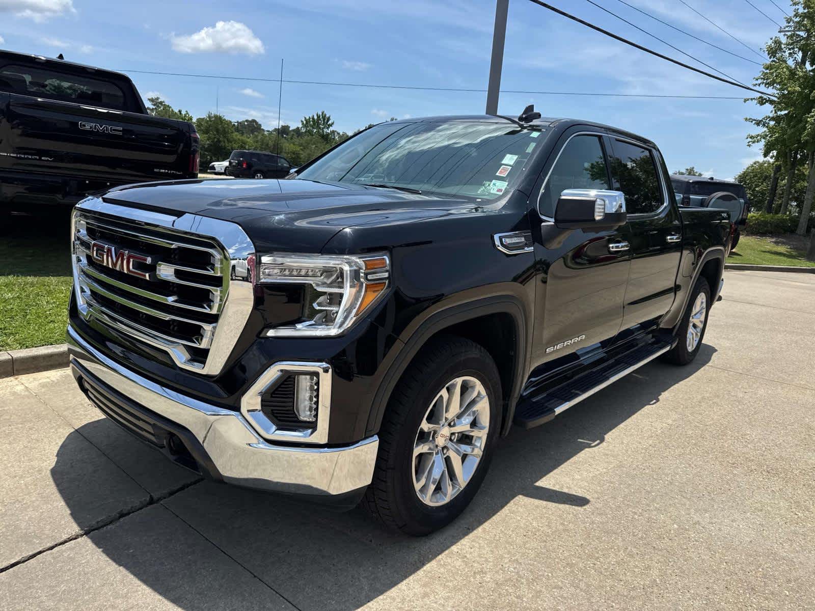 2021 Gmc Sierra 1500 SLT photo 3