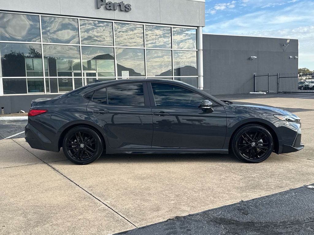 2025 Toyota Camry SE photo 2