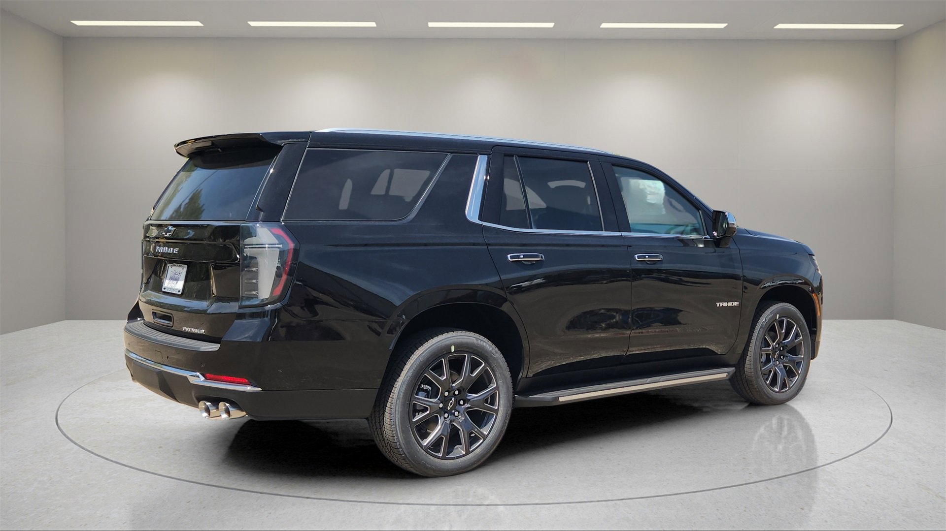 2025 Chevrolet Tahoe Premier photo 3