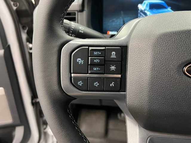 2025 Ford F-150 XLT photo 15