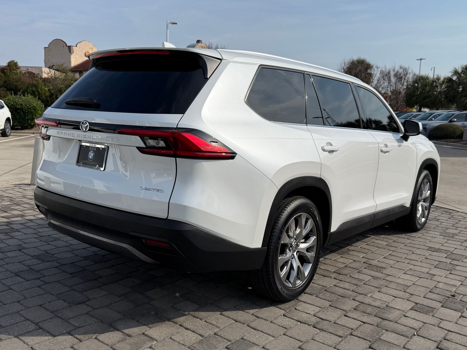 2024 Toyota Grand Highlander Limited photo 4