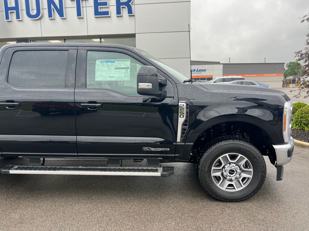 2025 Ford F-250 Lariat photo 47