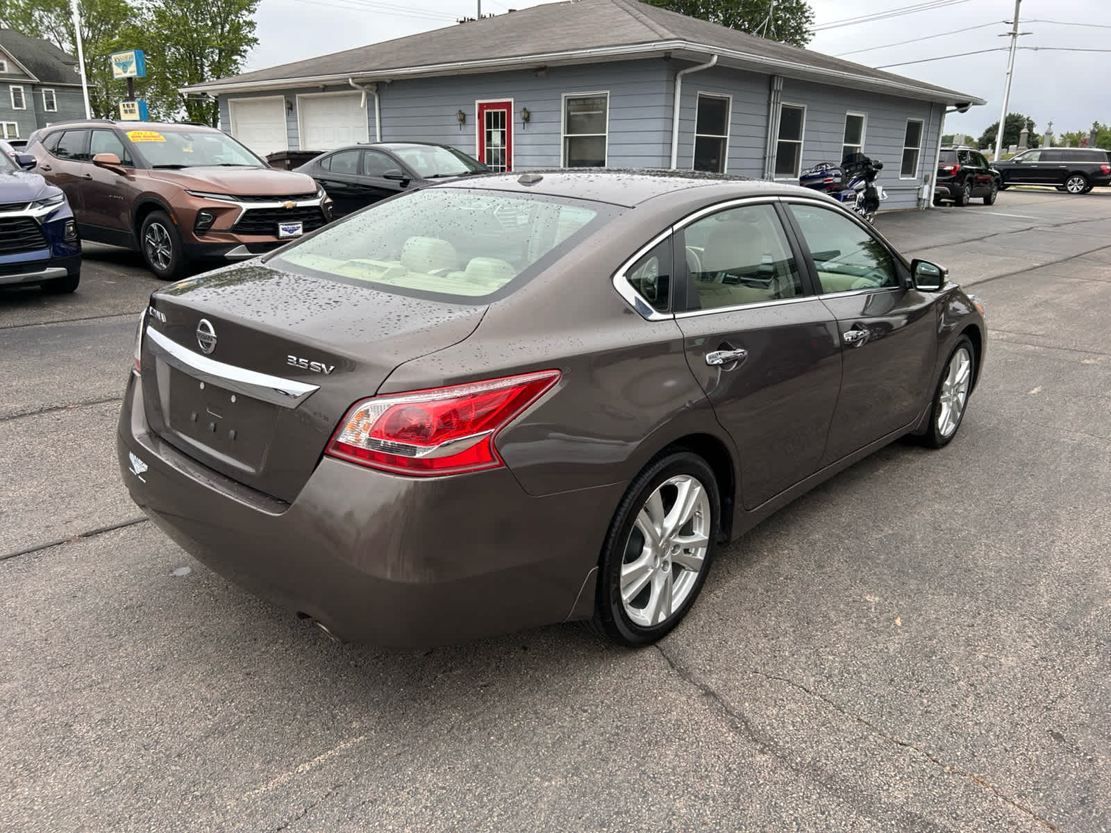 2013 Nissan Altima 3.5 SV photo 3