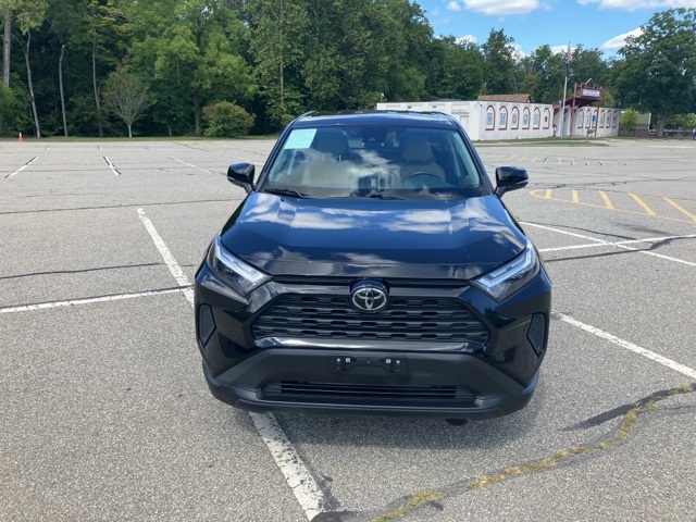 2023 Toyota RAV4 LE photo 2