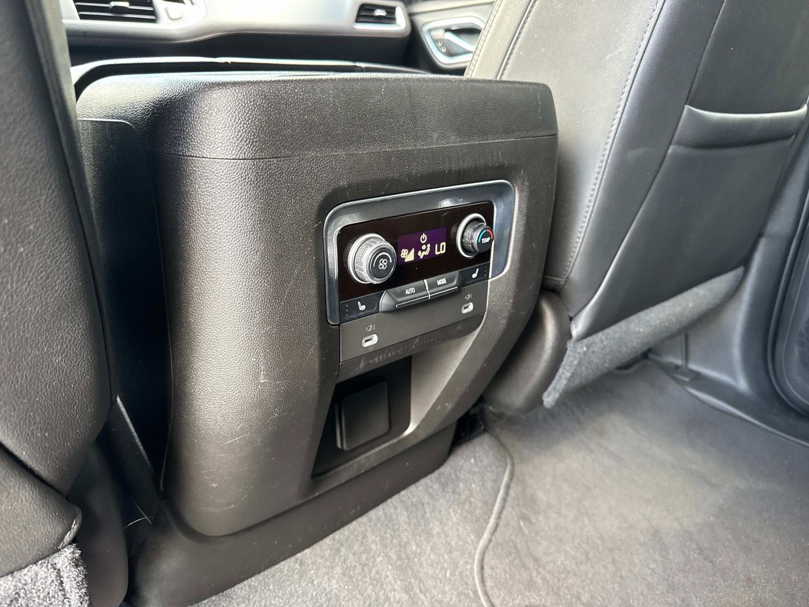 2021 Chevrolet Tahoe High Country photo 16