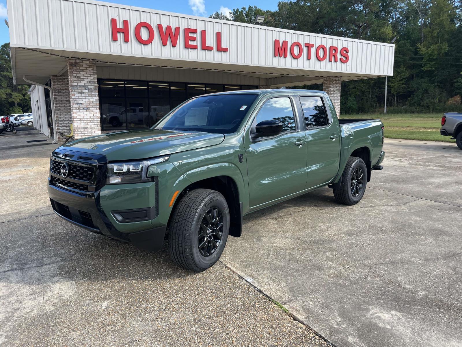 2026 Nissan Frontier SV's photo