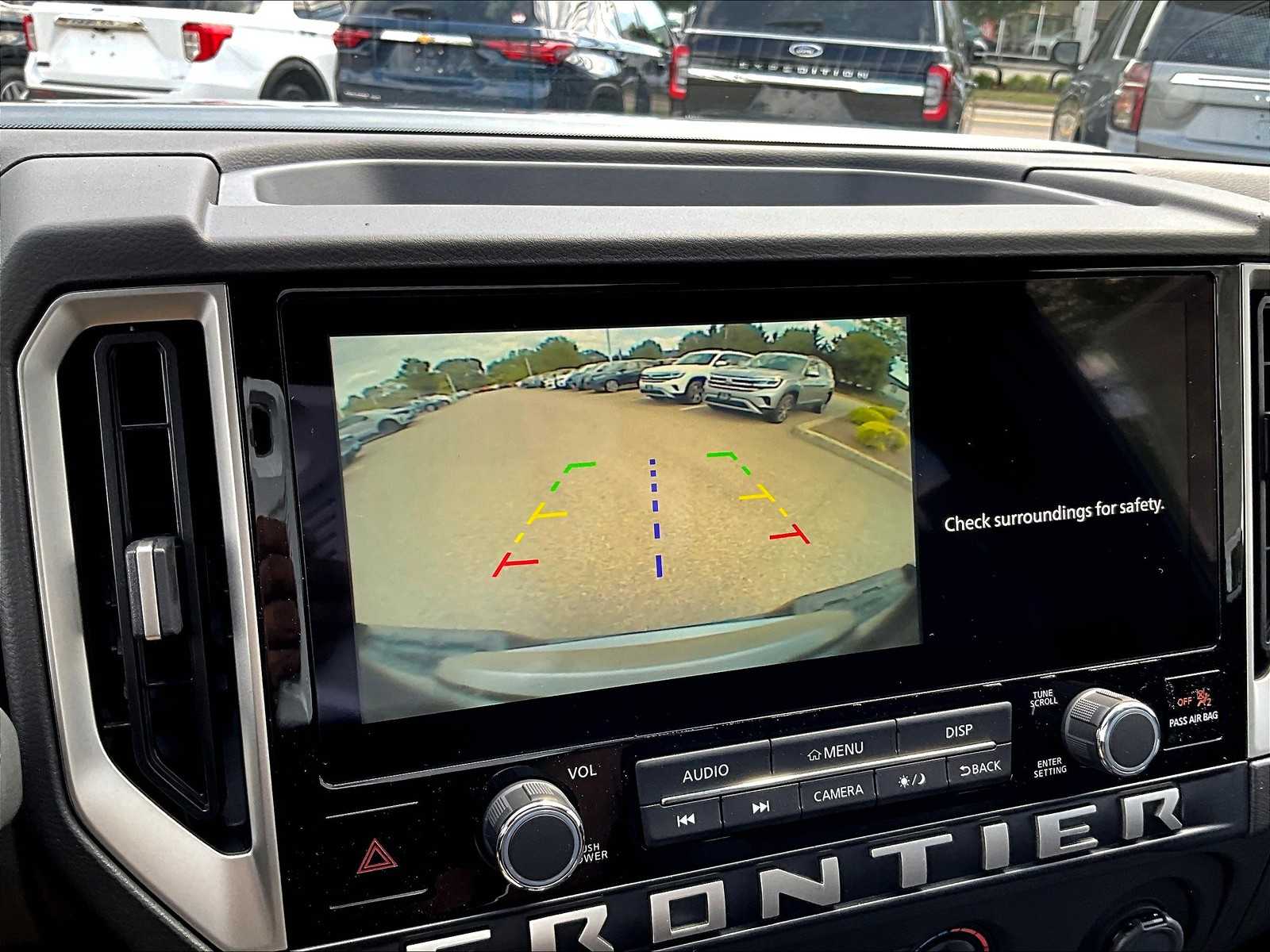 2025 Nissan Frontier SV photo 19