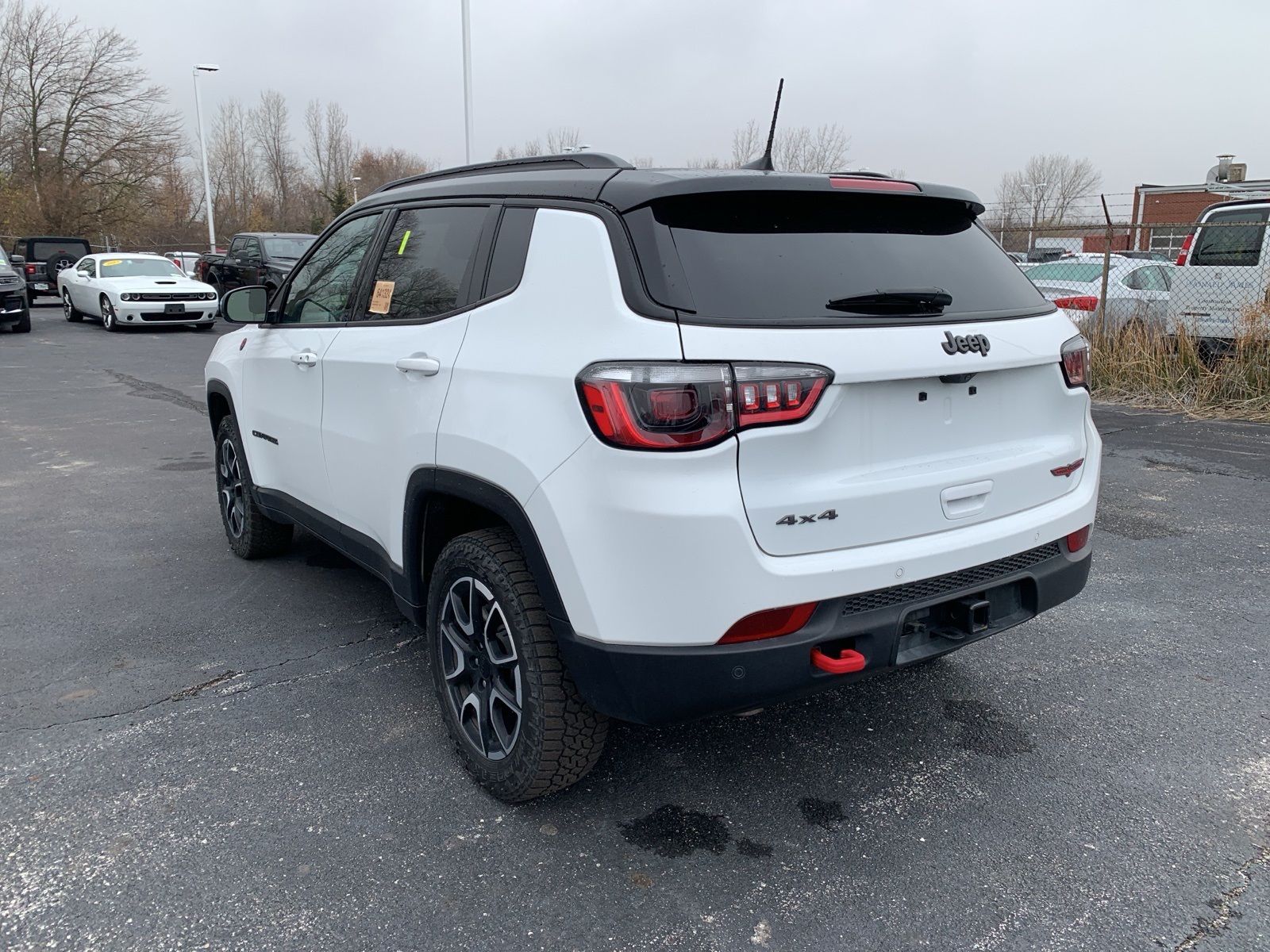 2024 Jeep Compass Trailhawk photo 3