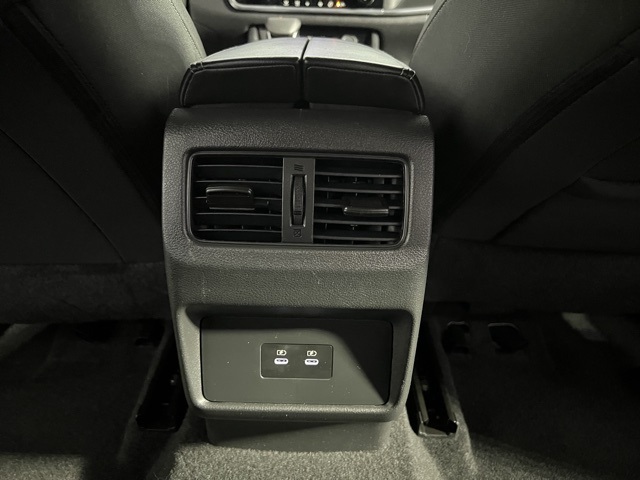 2025 Nissan Rogue SV photo 11