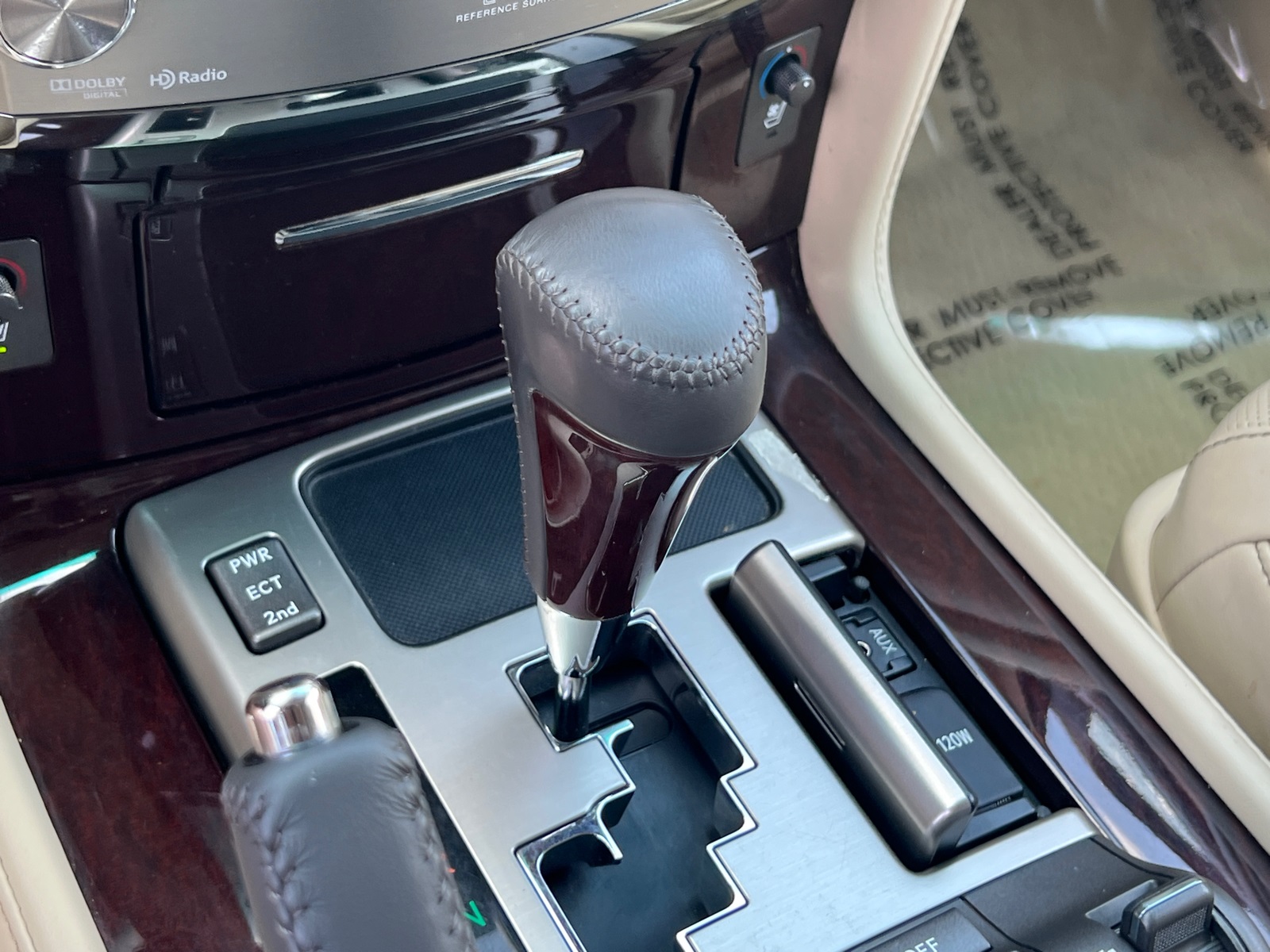 2014 Lexus LX 570 photo 33