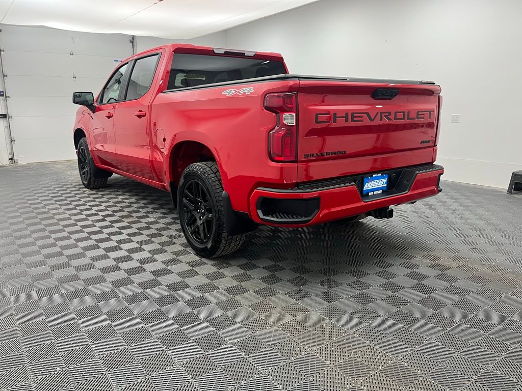 2023 Chevrolet Silverado 1500 RST photo 4