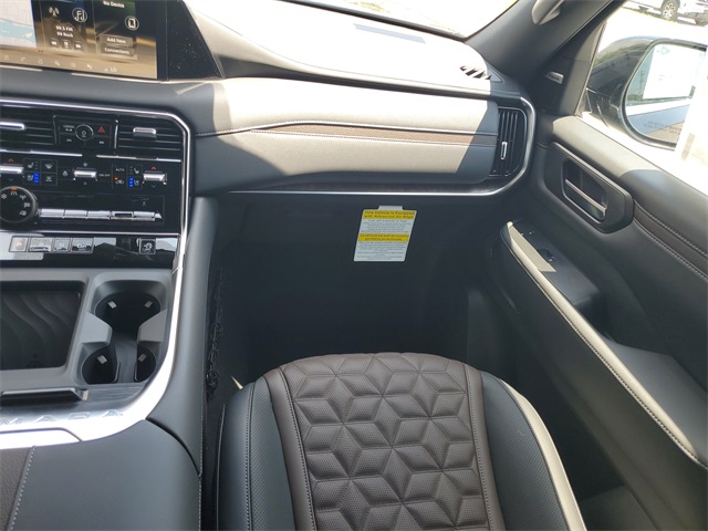 2025 Nissan Armada Platinum photo 21