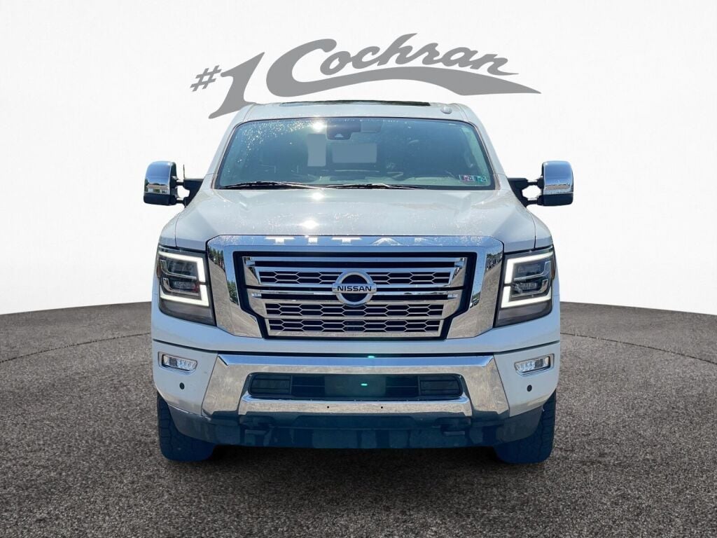2020 Nissan Titan SL photo 2