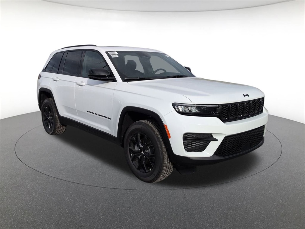 2025 Jeep Grand Cherokee Altitude's photo