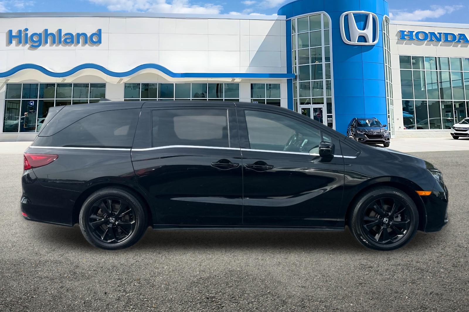 2023 Honda Odyssey Sport photo 6