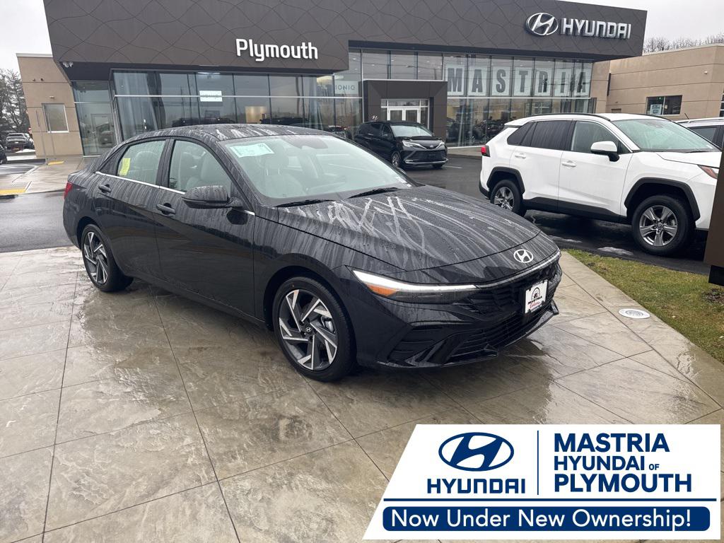 2026 Hyundai Elantra Limited's photo