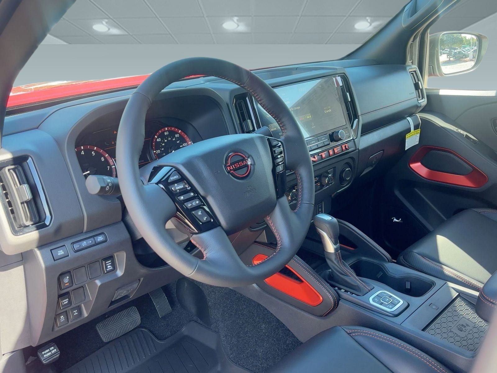 2026 Nissan Frontier PRO-4X photo 4