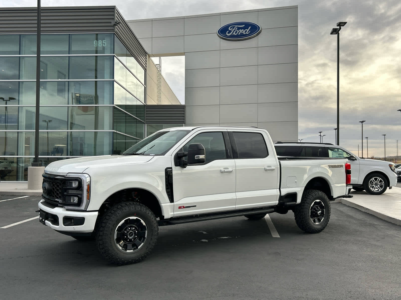 2026 Ford F-350 Super Duty Lariat's photo