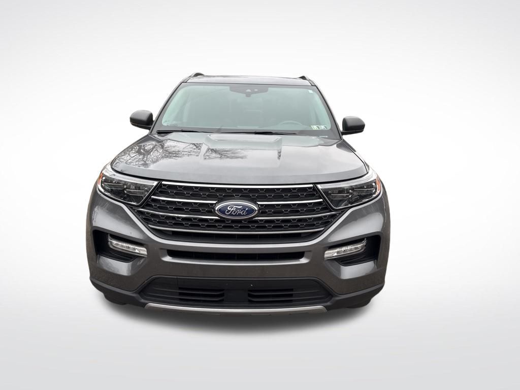2022 Ford Explorer XLT photo 3