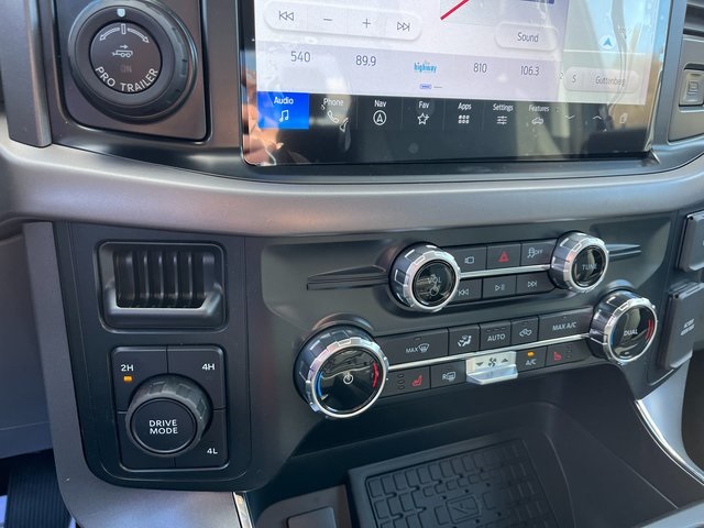 2025 Ford F-150 XLT photo 21