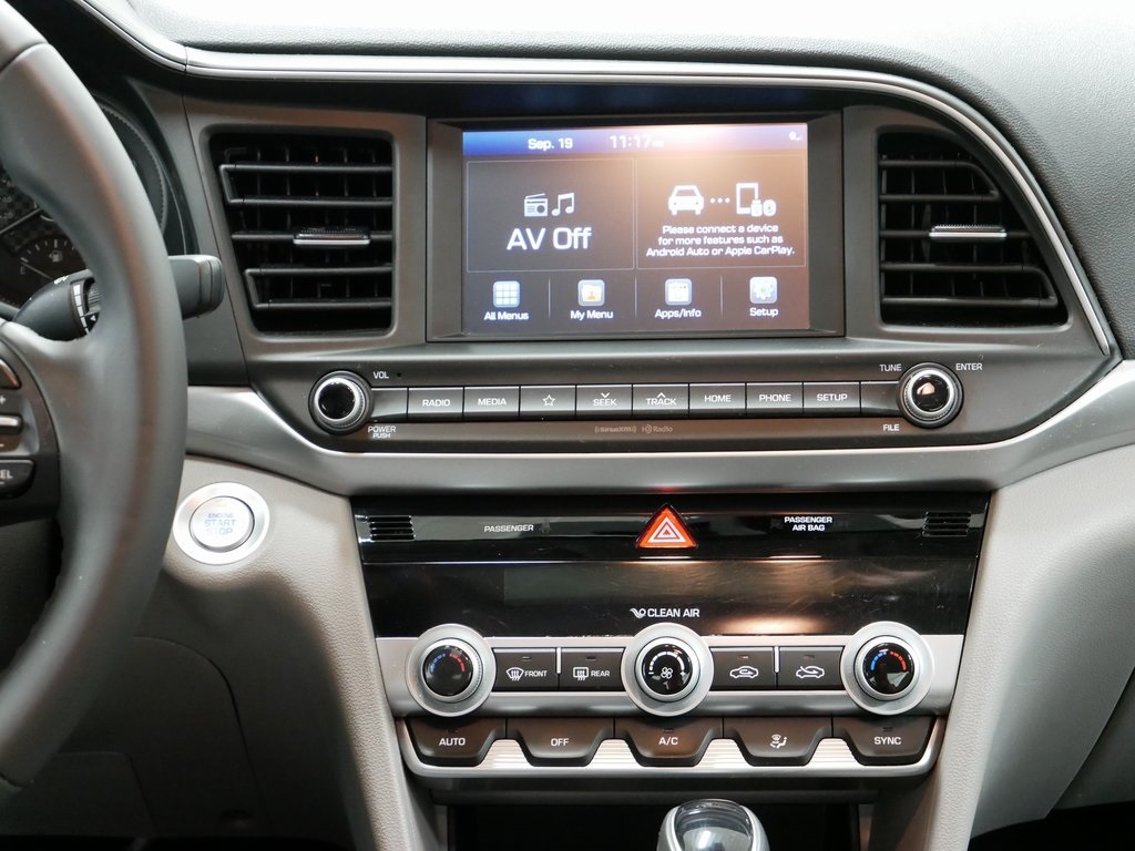 2020 Hyundai Elantra Value Edition photo 18