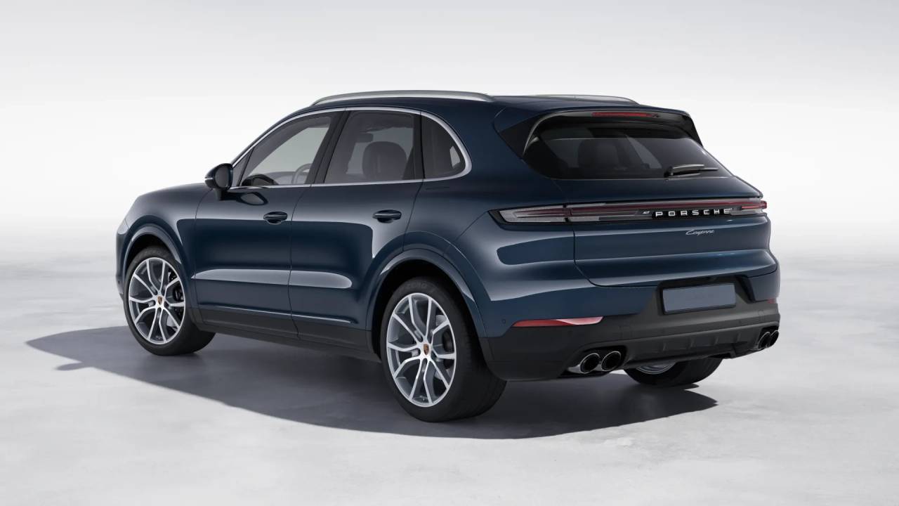 2026 Porsche Cayenne photo 2