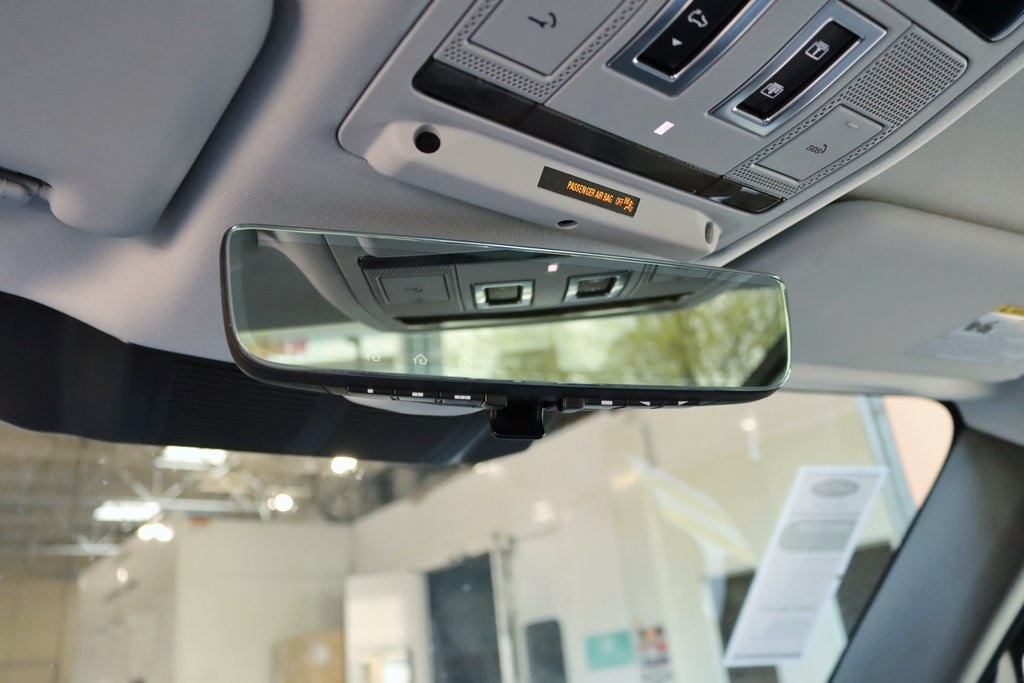 2025 LAND ROVER DEFENDER - Image 20