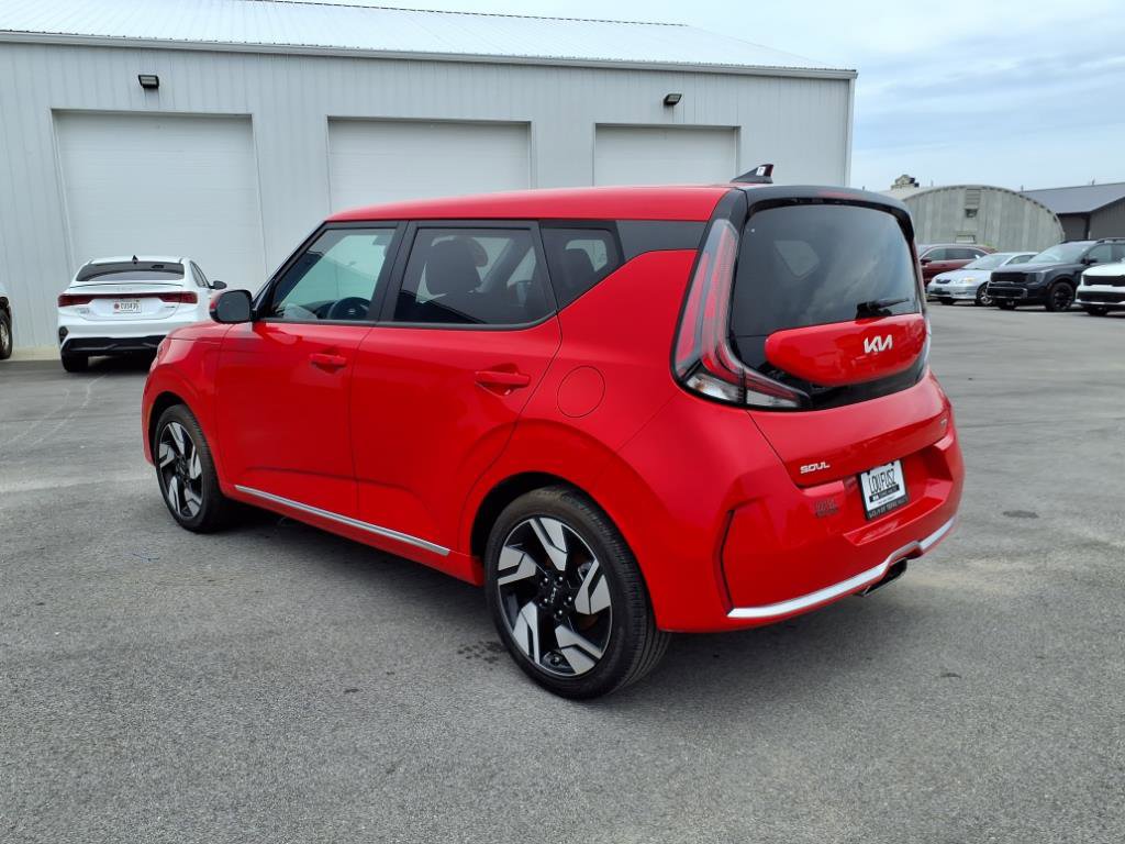 2024 Kia Soul GT-Line photo 3