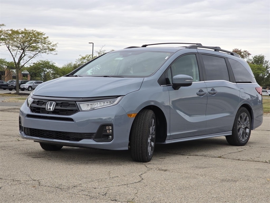 2026 Honda Odyssey Touring photo 12