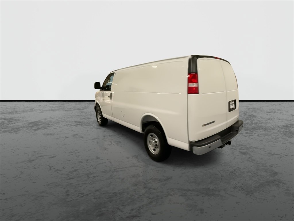 2025 Chevrolet Express Cargo 2500 photo 3