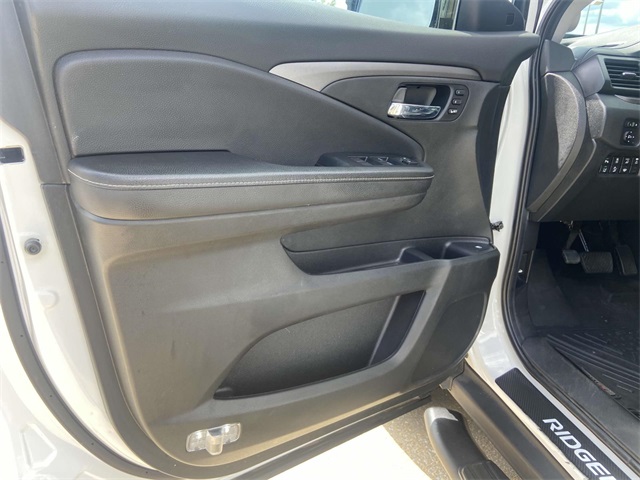2022 Honda Ridgeline RTL-E photo 11