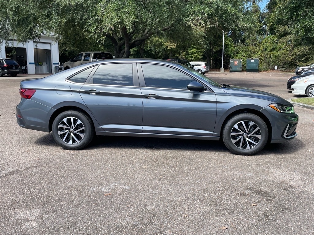 2026 Volkswagen Jetta 1.5T S photo 2