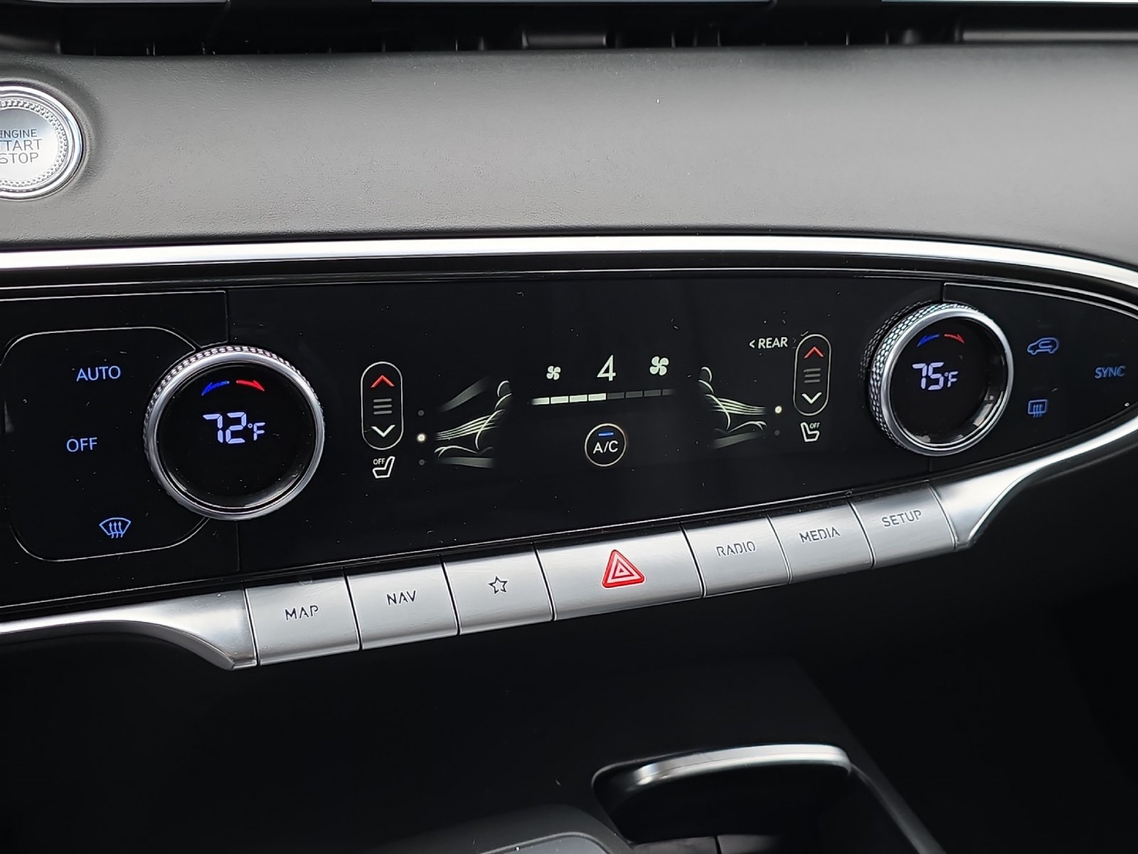 2025 Genesis GV70 2.5T photo 18