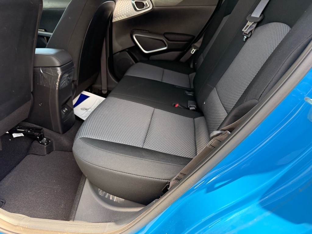 2023 Kia Soul S photo 6
