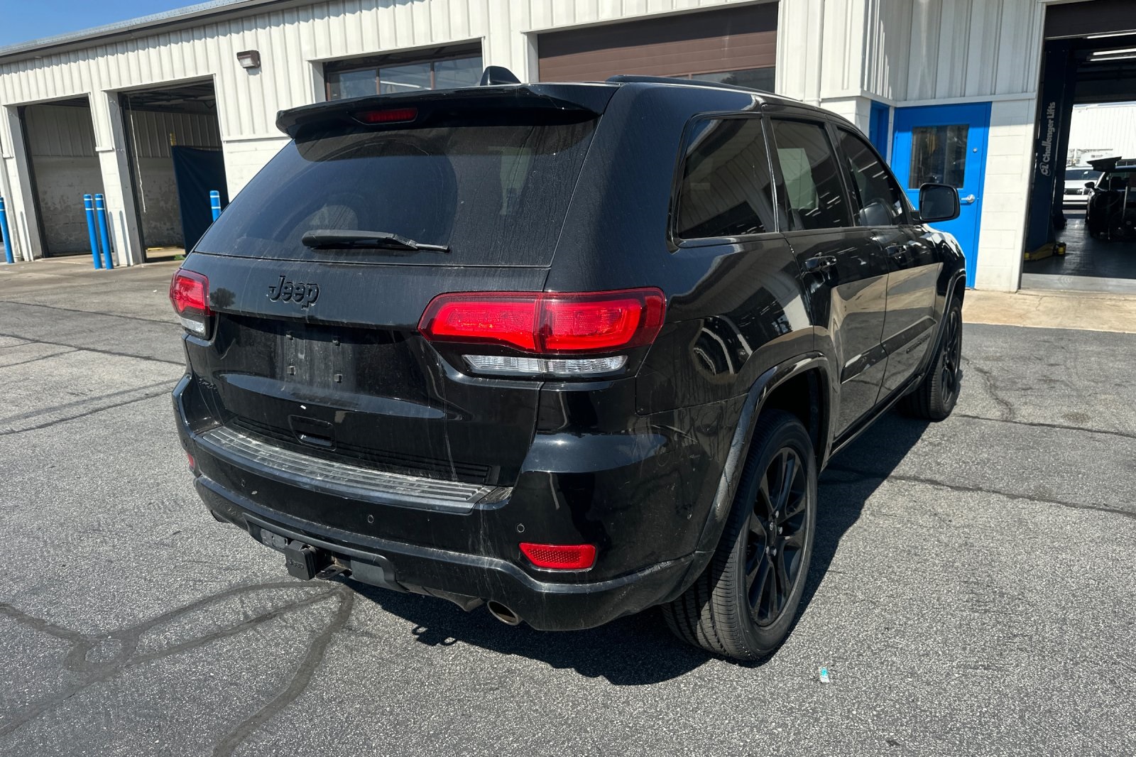 2020 Jeep Grand Cherokee Altitude photo 3