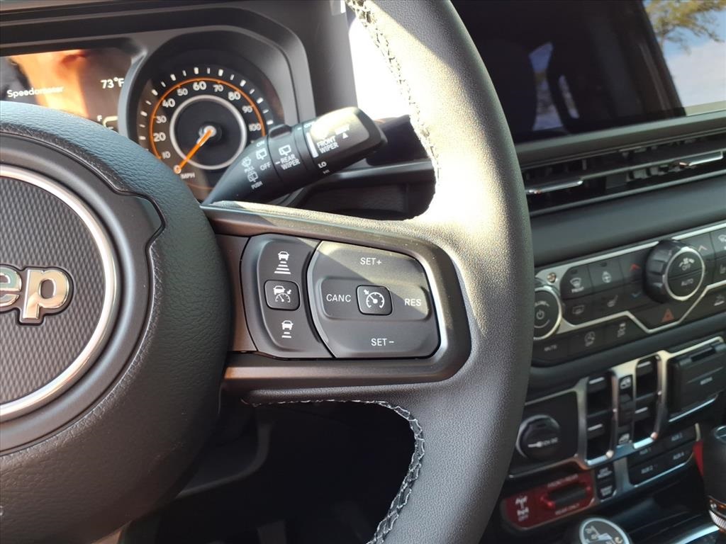 2025 Jeep Wrangler Rubicon photo 16