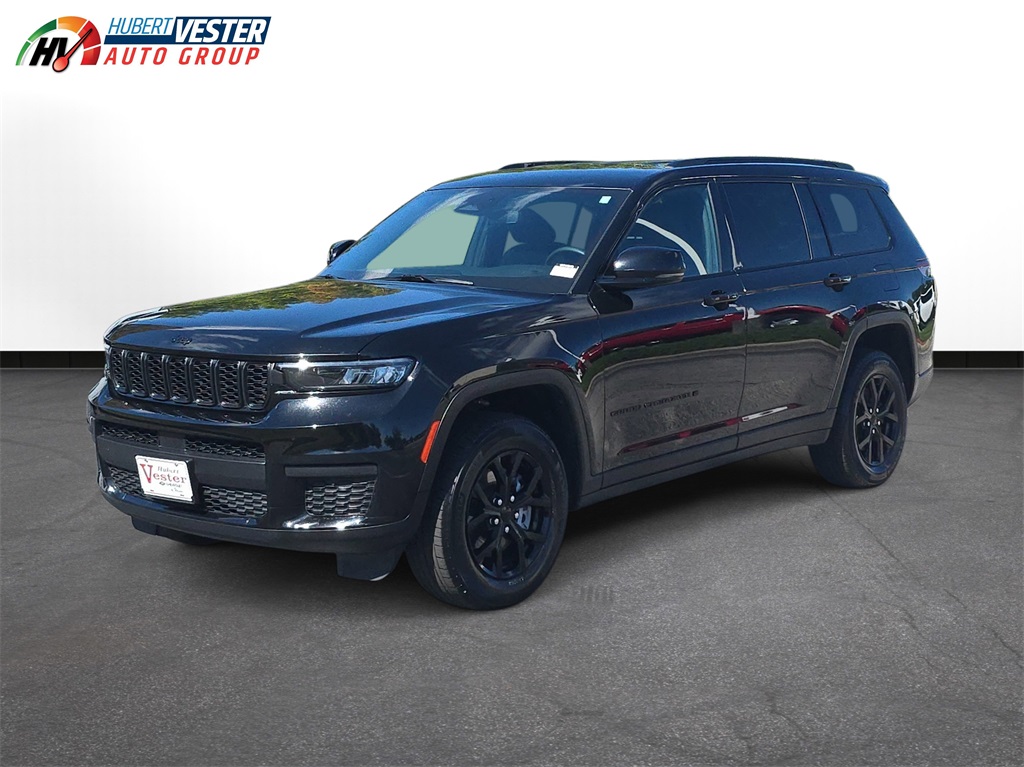 2024 Jeep Grand Cherokee Altitude photo 2